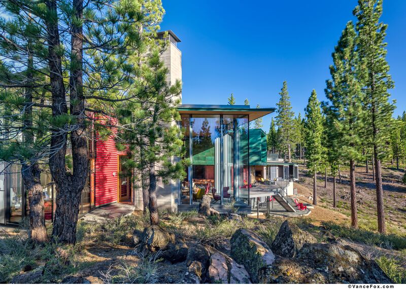 SlimLine 38 Windows, SlimLine 38 Doors, ConceptWall 50 Façades and Mosquito Complementary Systems - Martis Camp located in Truckee, CA, United States of America