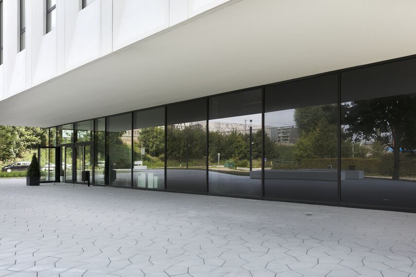 ConceptWall 50 Façades and ConceptSystem 77 Windows - KULAB located in Brugge, Belgium