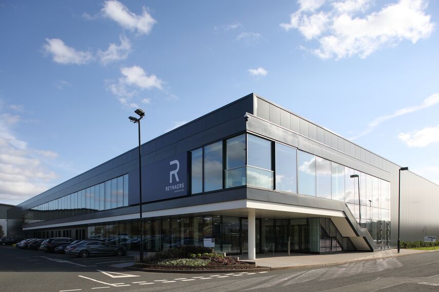 HiFinity Sliding & Folding, CW 50-FP Façades, CS 77 Fire Proof Windows and CW 50-SC Façades - Reynaers Knowledge Centre located in Birmingham, United Kingdom