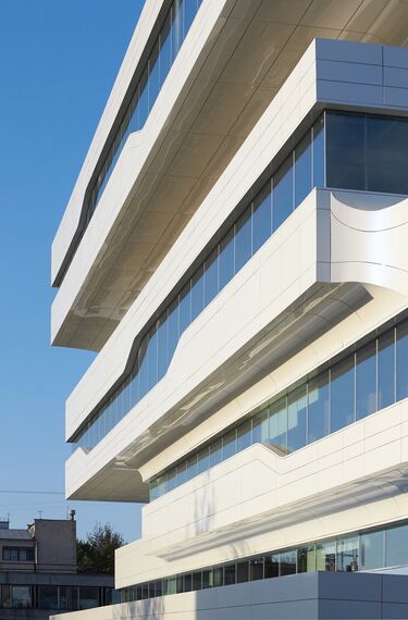 ConceptFolding 77 Sliding & Folding, CW 50-SC Façades and ConceptSystem 77 Windows - Dominion Tower located in Moscow, Russia