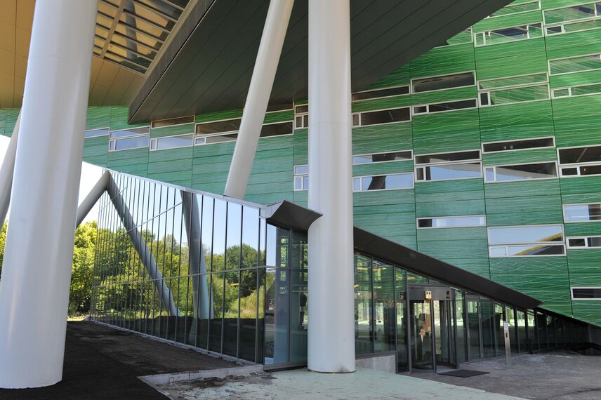 ConceptWall 50 Façades, EcoSystem 50 Windows and EcoSystem 50 Doors - Centre for Life Sciences located in Groningen, The Netherlands
