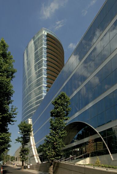 ConceptWall 86 Façades and ConceptWall 50 Façades - Levent Kanyon located in Istanbul, Turkey