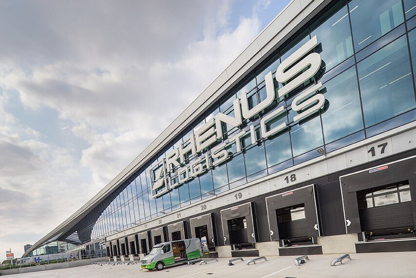 ConceptFolding 77 Sliding & Folding and ConceptWall 50 Façades - DC New Logic III located in Tilburg, The Netherlands