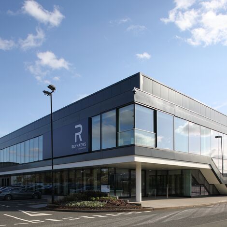 HiFinity Sliding & Folding, CW 50-FP Façades, CS 77 Fire Proof Windows and CW 50-SC Façades - Reynaers Knowledge Centre located in Birmingham, United Kingdom
