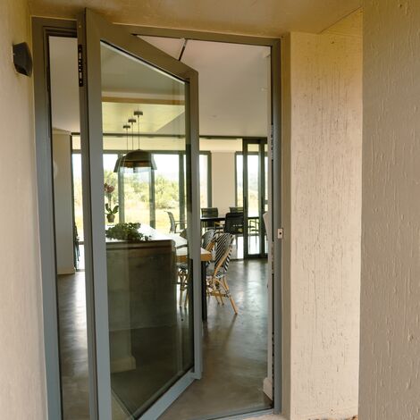 ConceptFolding 77 Sliding & Folding, MasterPatio Sliding & Folding, MasterLine 8 Windows, Mosquito Complementary Systems, MasterLine 8 Doors and MasterLine 8 Pivot Door Doors - Gondwana Private Game Reserve, Bush House located in Herbertsdale, South-Africa