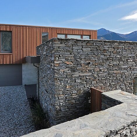 ConceptFolding 77 Sliding & Folding and ConceptSystem 77 Windows - House Lake Wakatipu House located in Otago, New Zealand