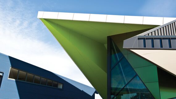 CW 50-HI Façades - Thomas Carr College Year 7 and 8 Centre located in Melbourne, Australia