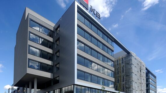 CS 86-HI (c) Cancelled Systems and ConceptWall 50 Façades - Západní mêsto (city west) Office Building located in Prague, Czech Republic