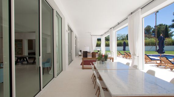 ConceptSystem 77 Doors, ConceptPatio 68 Sliding & Folding and HiFinity Sliding & Folding - Las Palmeras located inSpain