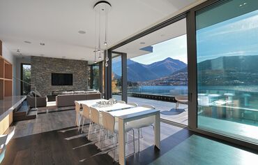 ConceptFolding 77 Sliding & Folding and ConceptSystem 77 Windows - Lake Wakatipu House located in Otago, New Zealand